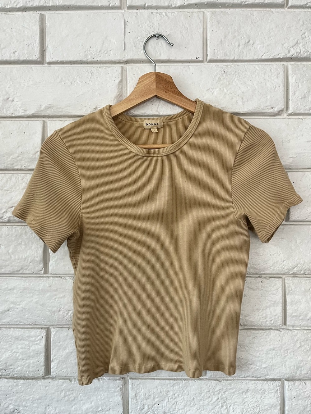 DONNI. Ribbed Crop Top Fitted T Shirt Tan Sizs Large